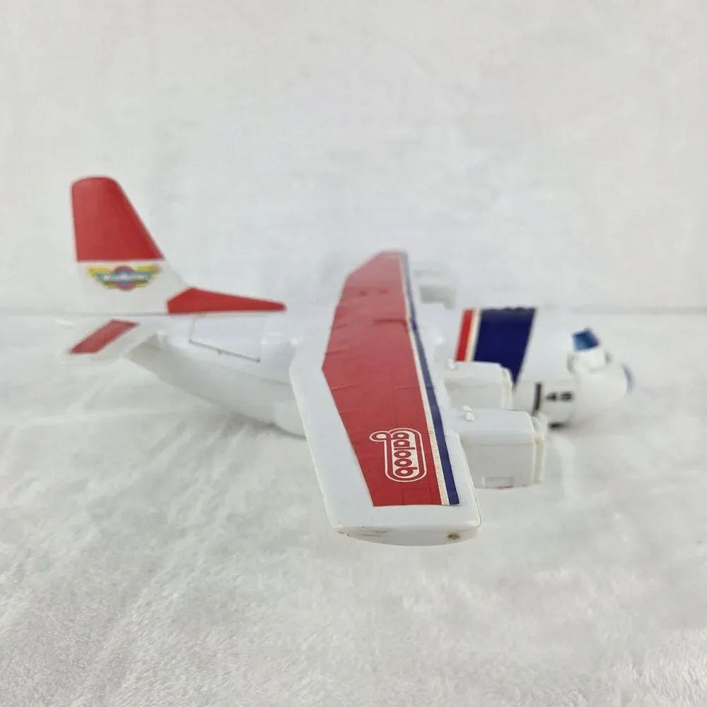 Vintage 1988 Galoob Micro Machines C-7 Air Cargo Action Playset Airplane